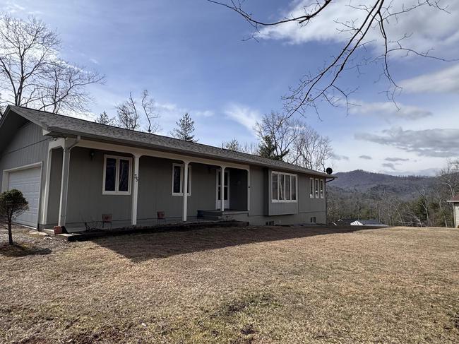 35 Azalea Drive, NC 28777