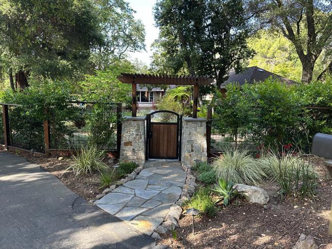 16250 Brooke Acres, CA 95032