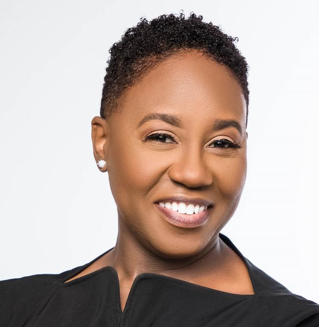 Photo of Lynda Brooks