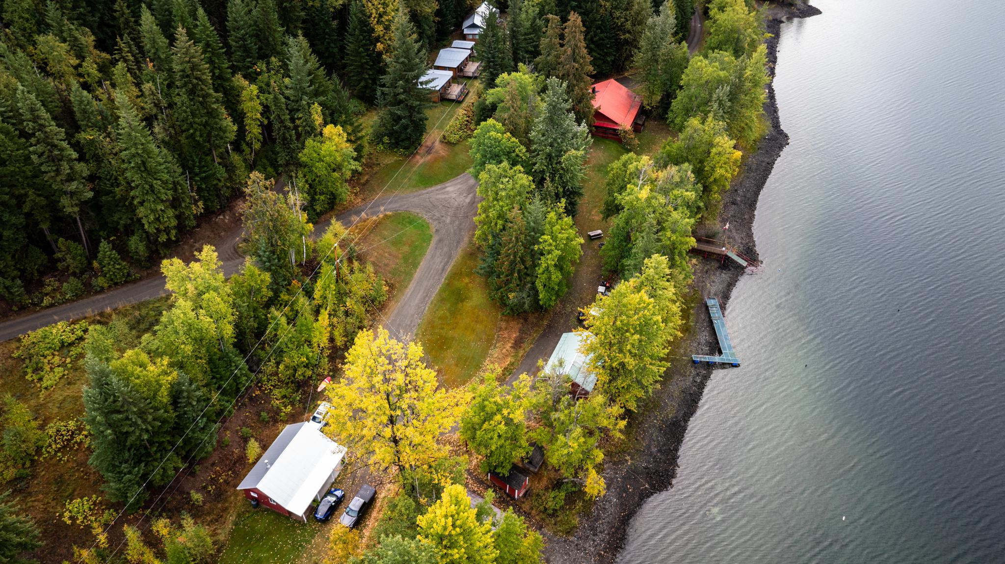 Lodge & Surroundings! 