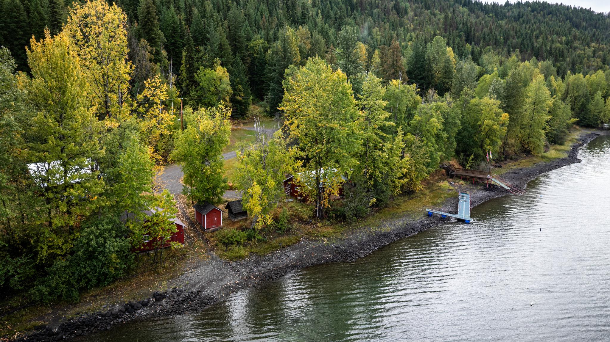 Lodge & Surroundings! 