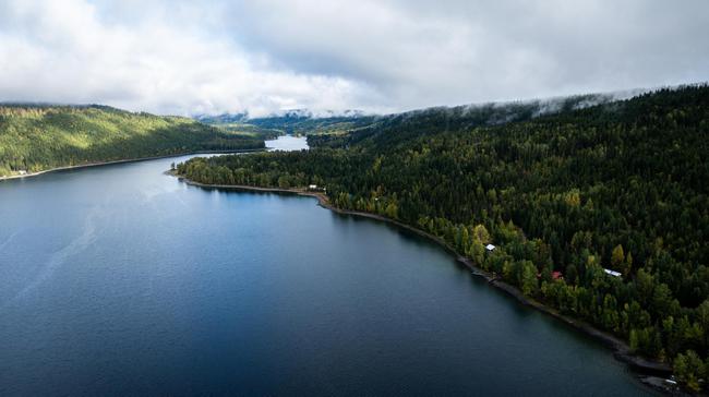 Northern Lights Lodge! One of British Columbia’s few established Waterfront Hospitality Businesses. Offering immediate Income! Exceptional Expansion Potential! An International Client Base, and the opportunity to own a legacy recreational property., British Columbia V0L 1N0
