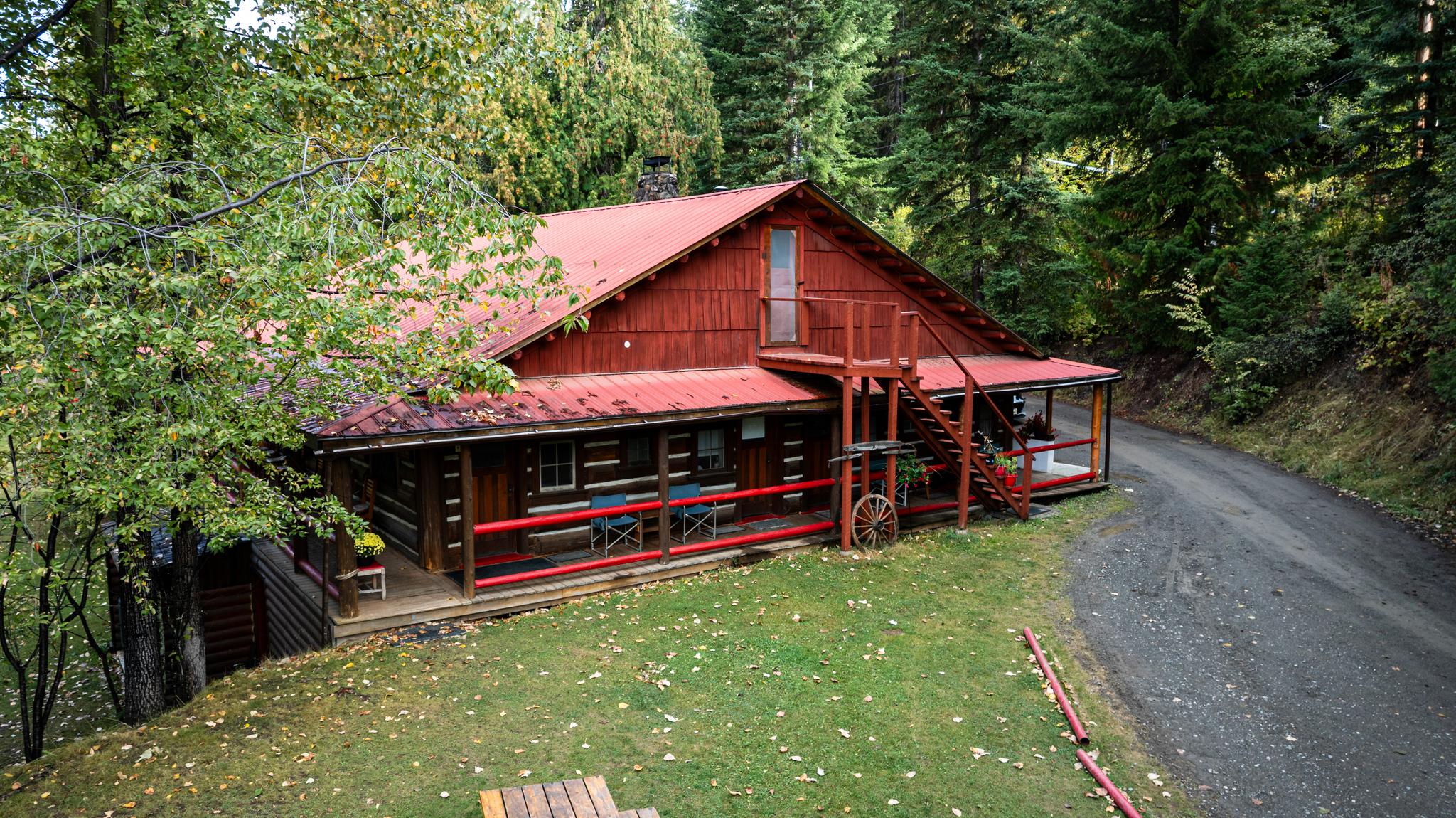 Lodge & Surroundings!