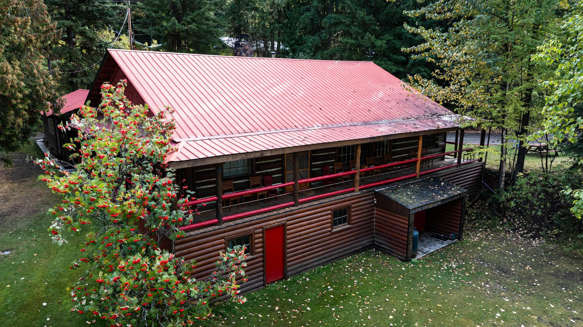 Lodge & Surroundings!