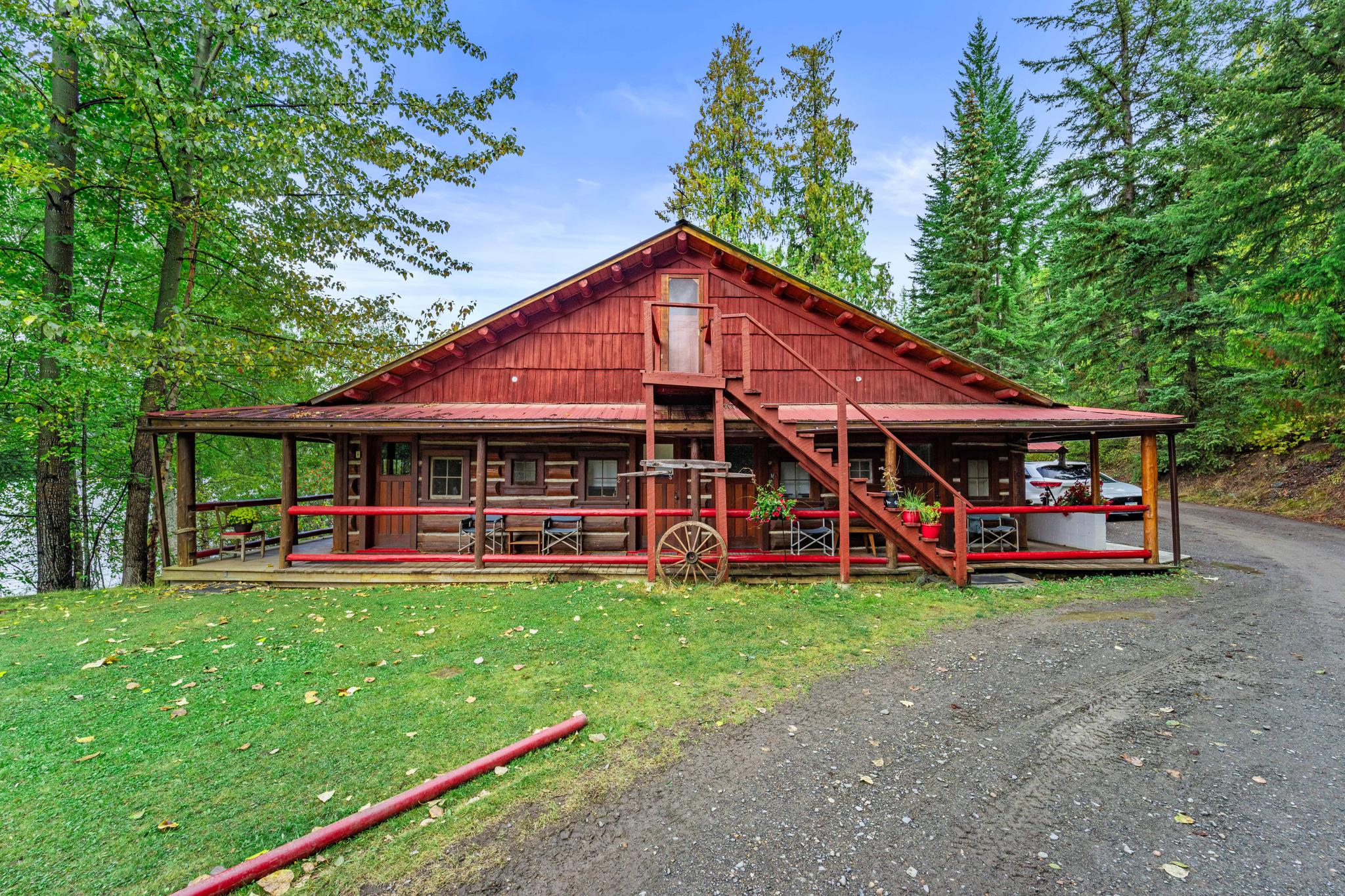 Lodge & Surroundings!