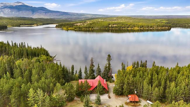 31.88-Acre Lakefront Resort, Lodge & Campground - Clearwater Lodge Clearwater Lake Lodge & Resort | 19579 Chilcotin Highway 20, British Columbia V0L 1M0