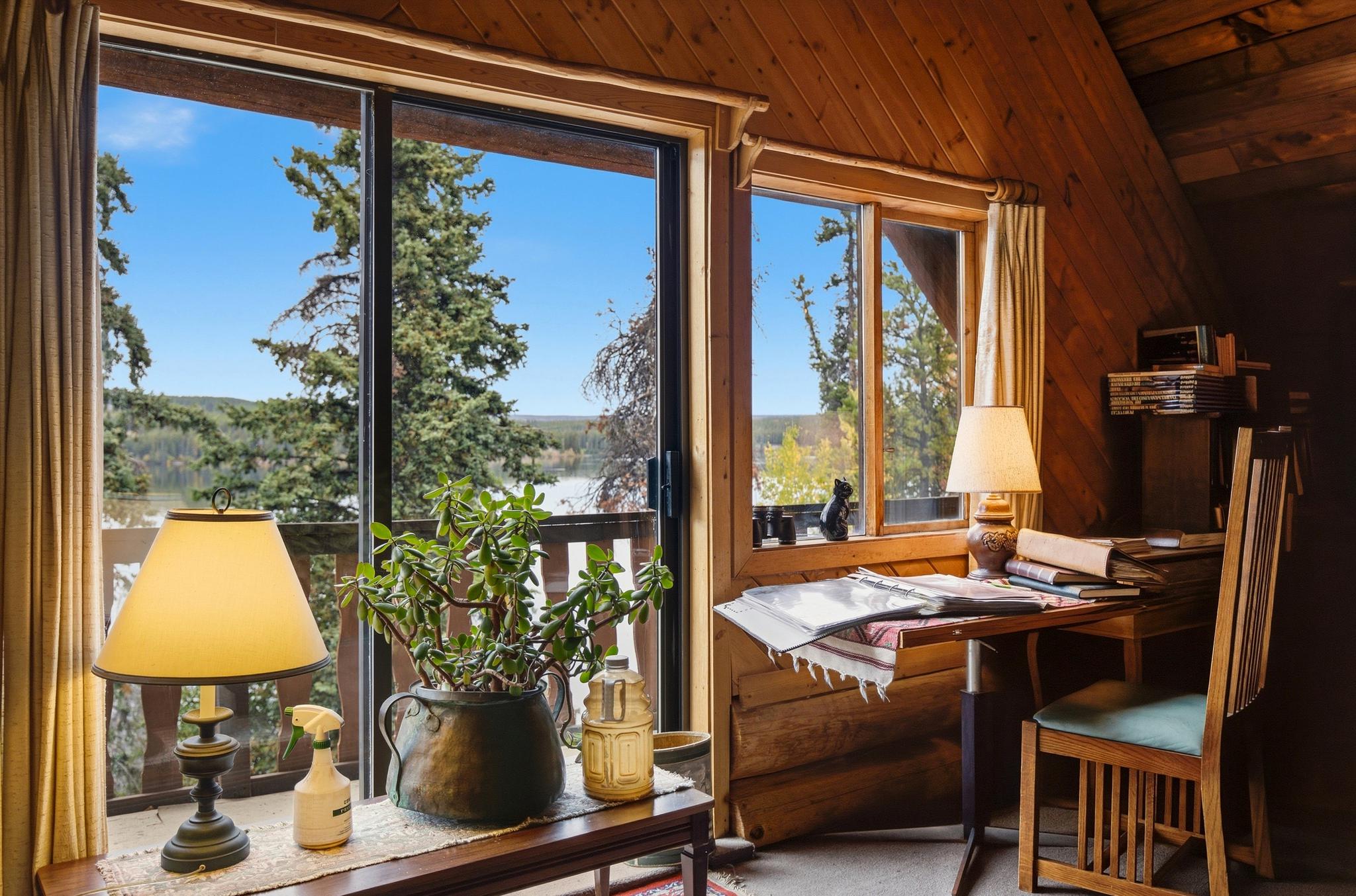 Lodge Inside 