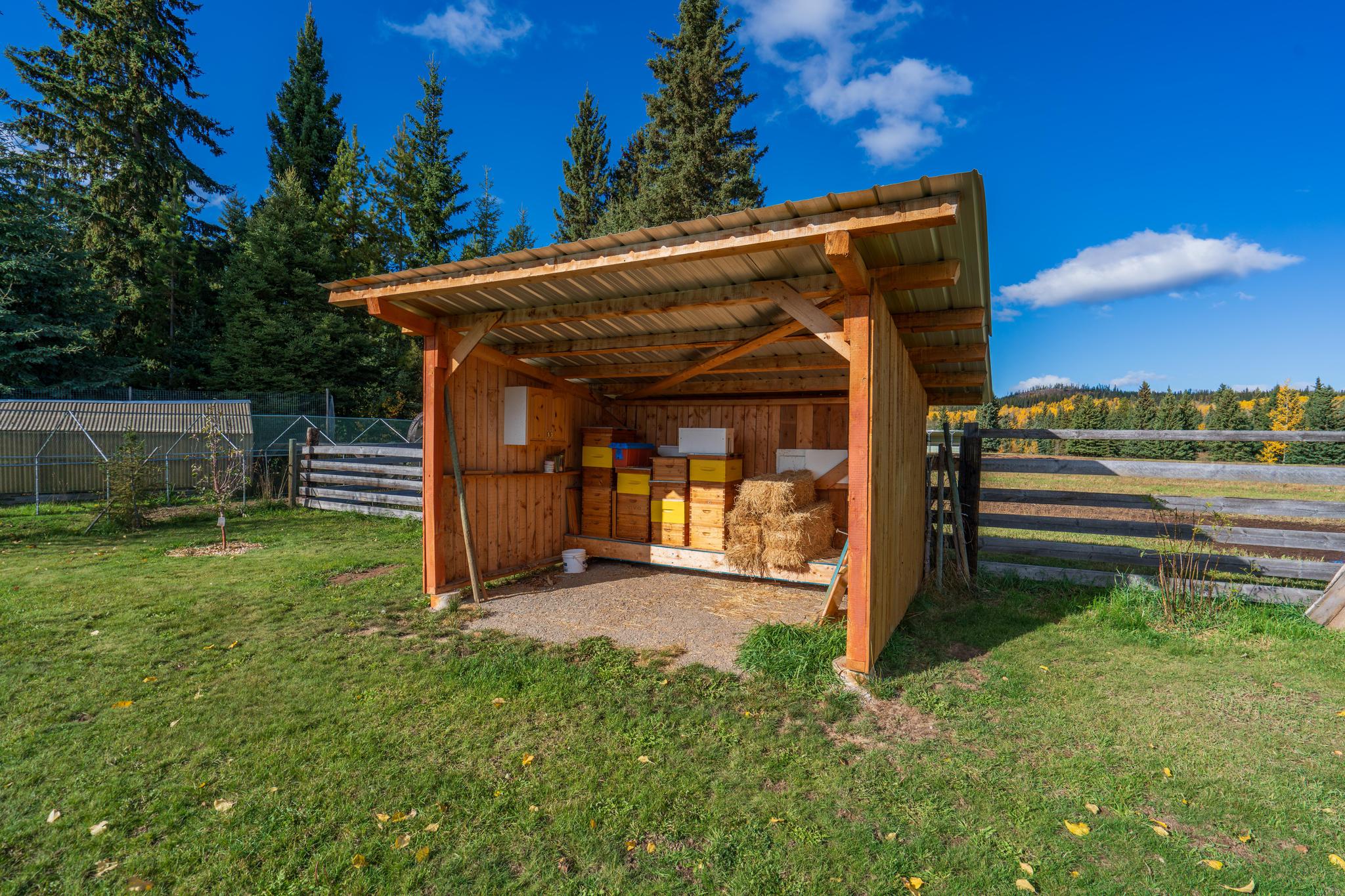 Ranch /Buildings / Infrastructure
