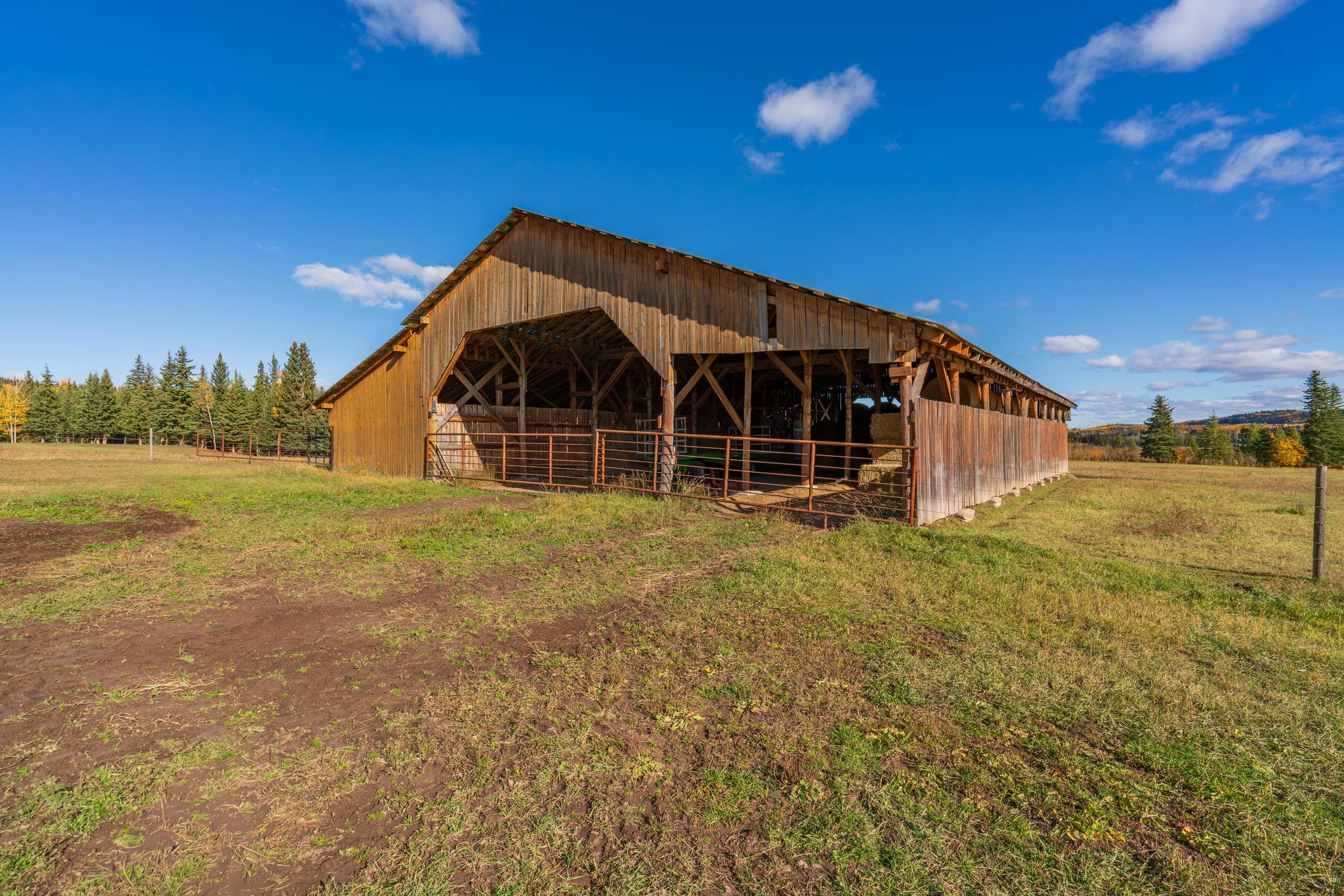 Ranch /Buildings / Infrastructure