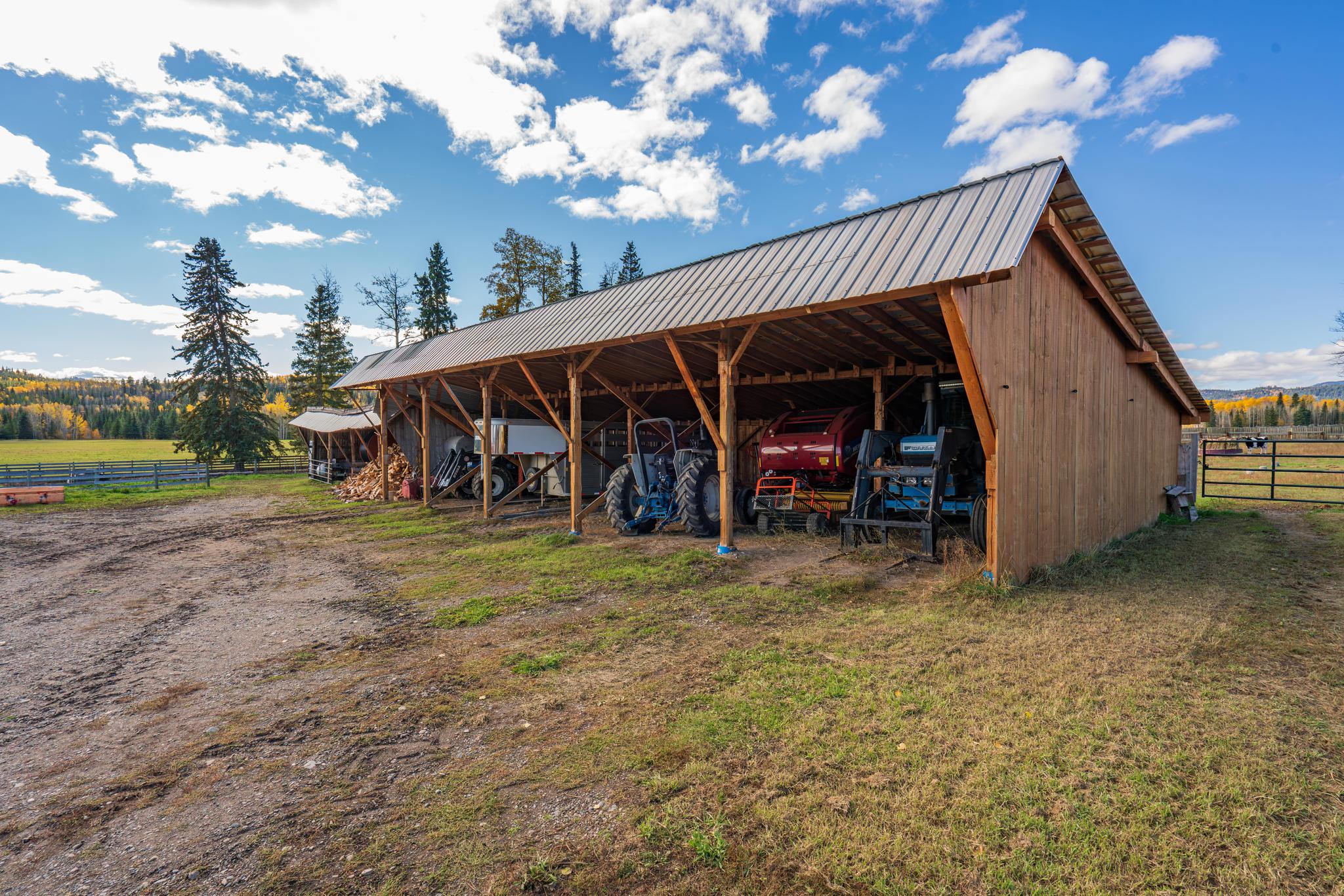 Ranch /Buildings / Infrastructure