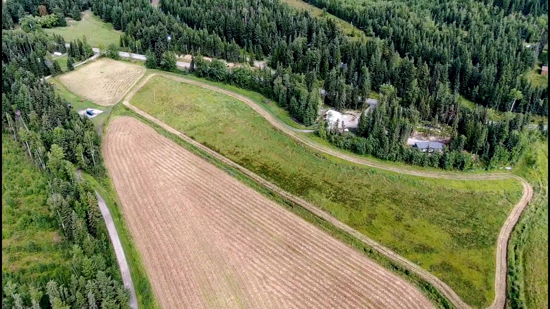 2285 Blackwater Road, Quesnel Great Hobby Farm for Horse Lovers on 26