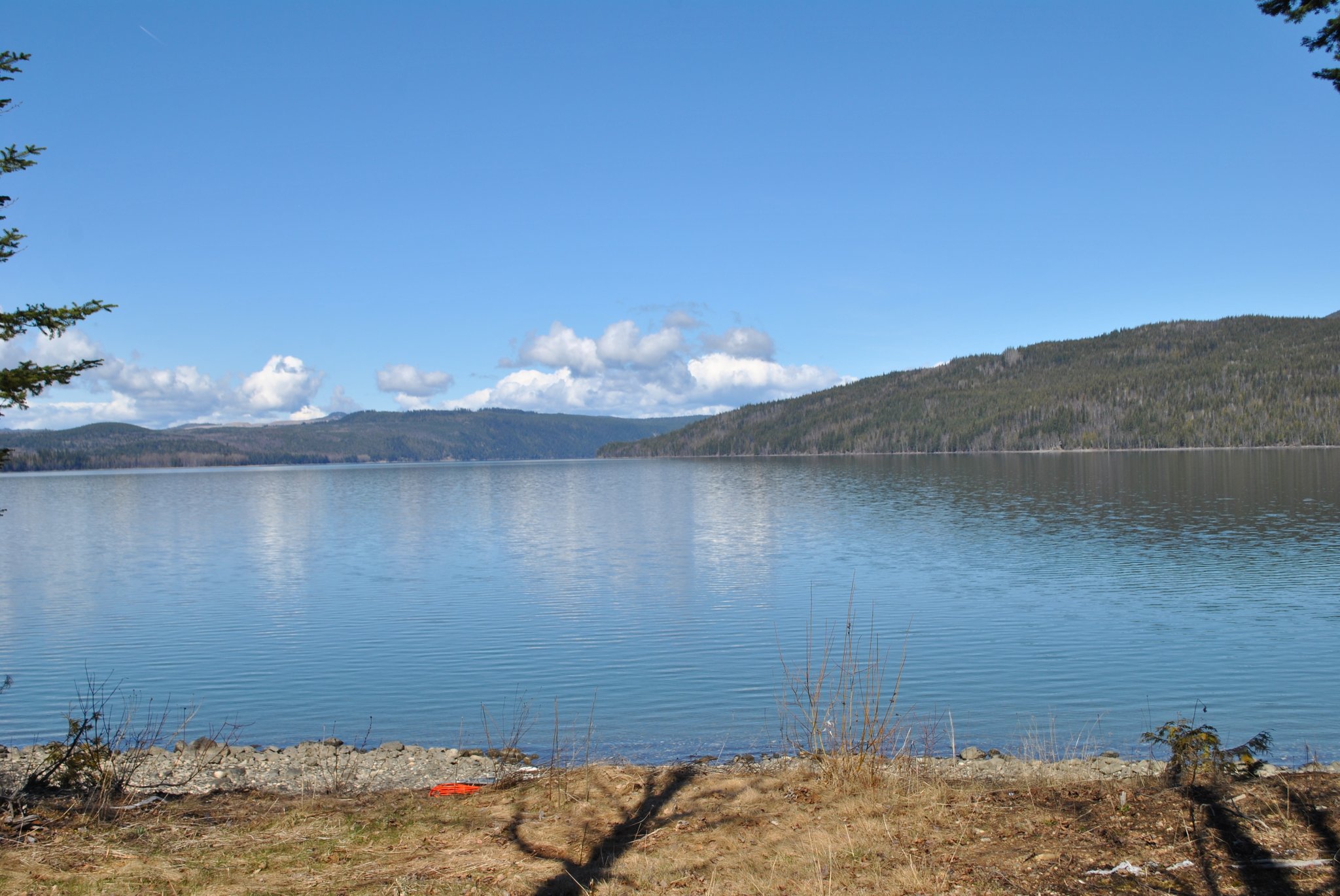 Custom Waterfront Home Acreage on Quesnel Lake