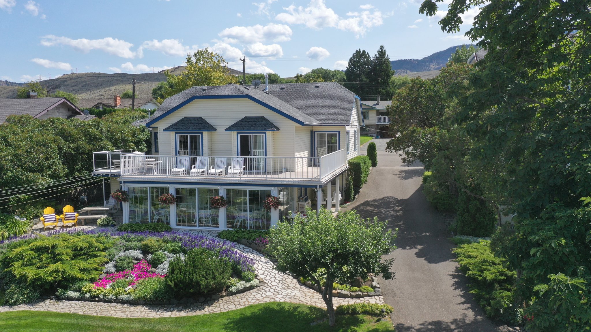 The Lakeside Country Inn at Lakeshore of Kamloops Lake, Kamloops Area