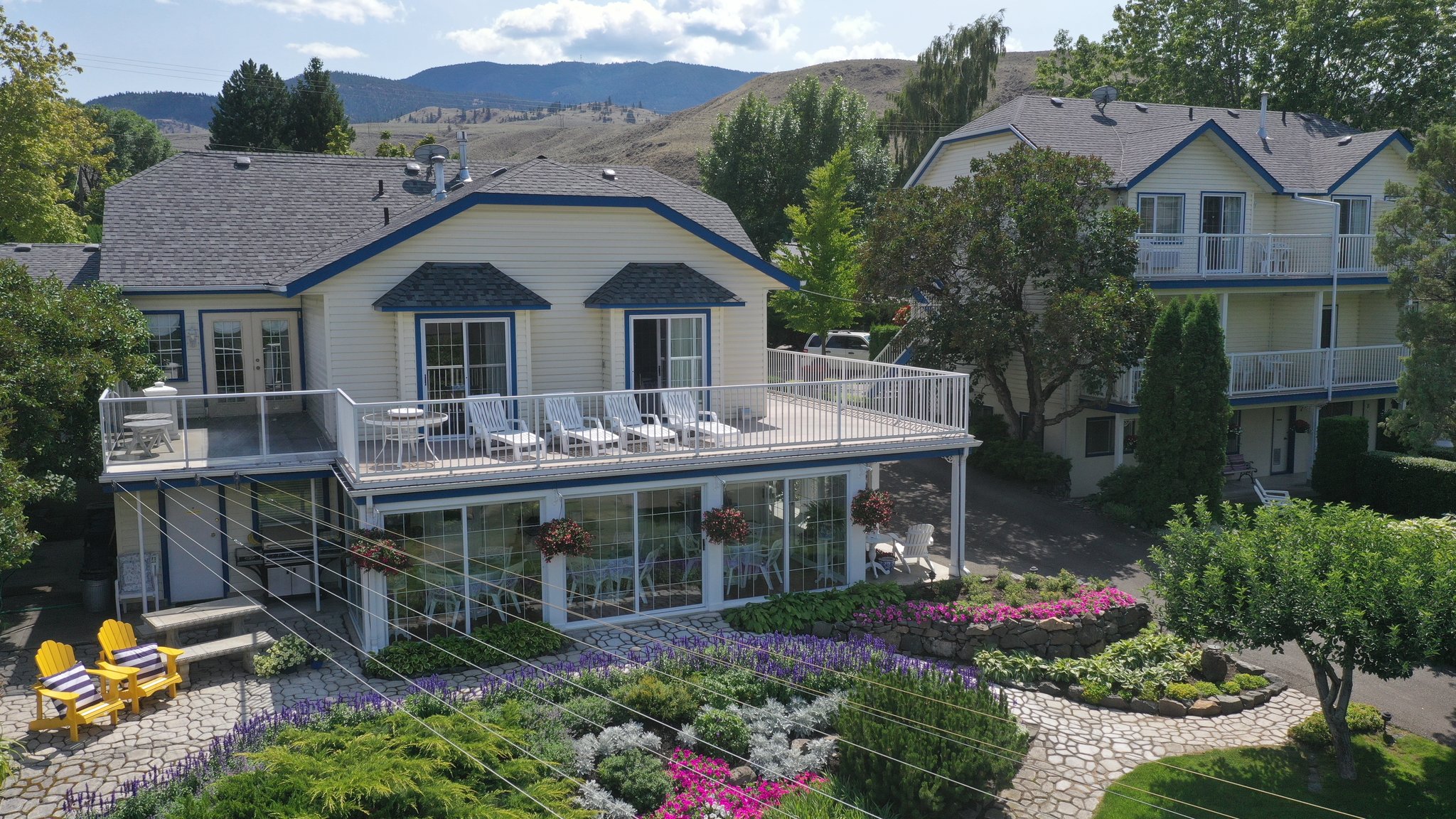 The Lakeside Country Inn at Lakeshore of Kamloops Lake, Kamloops Area
