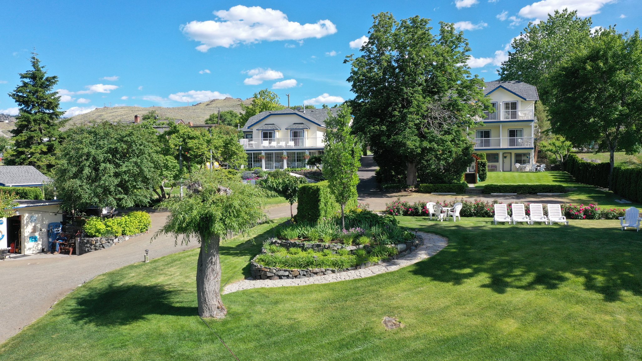 The Lakeside Country Inn at Lakeshore of Kamloops Lake, Kamloops Area