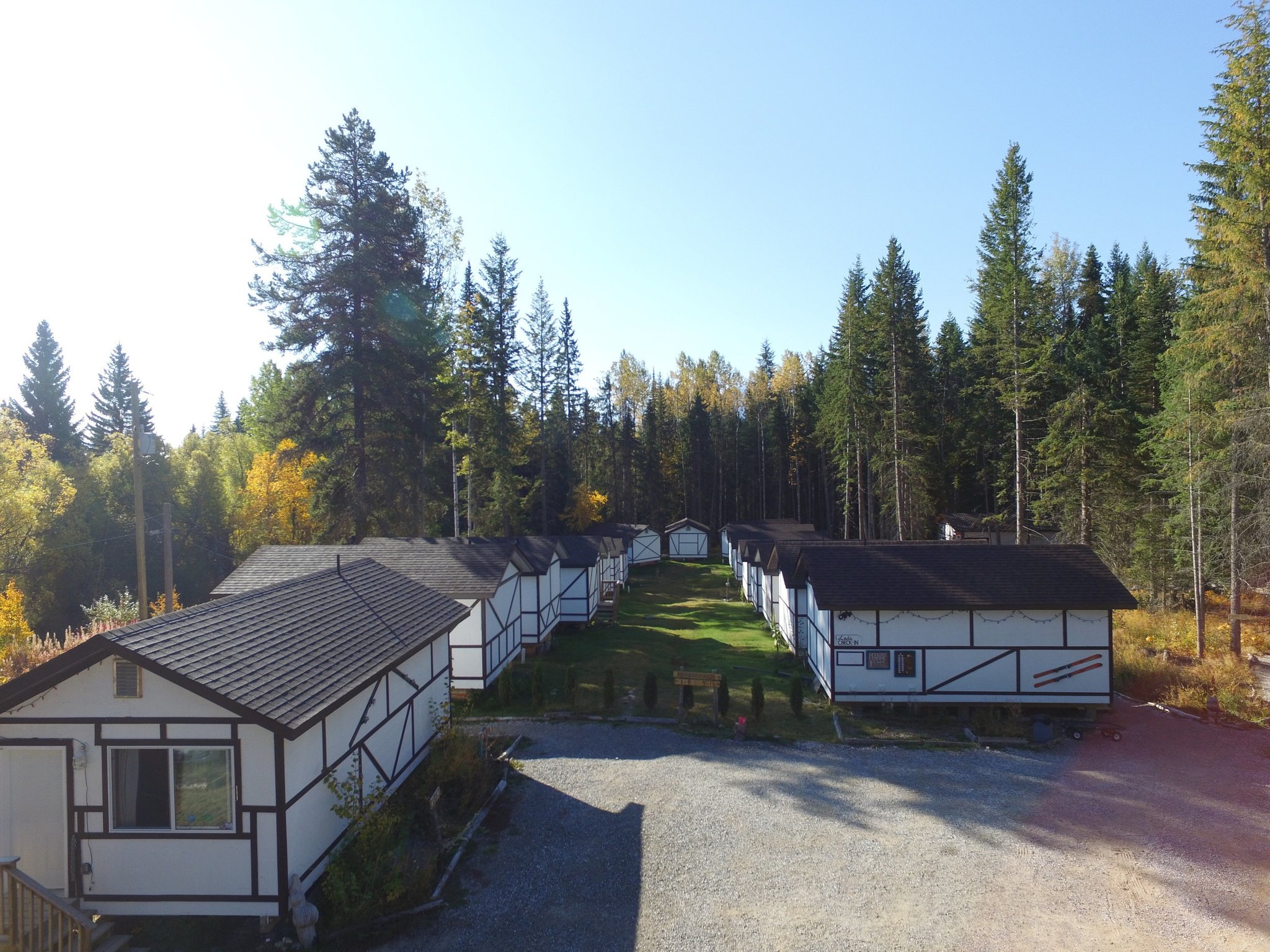 Golden BC Mountain View Lodge, Lodges and Resorts