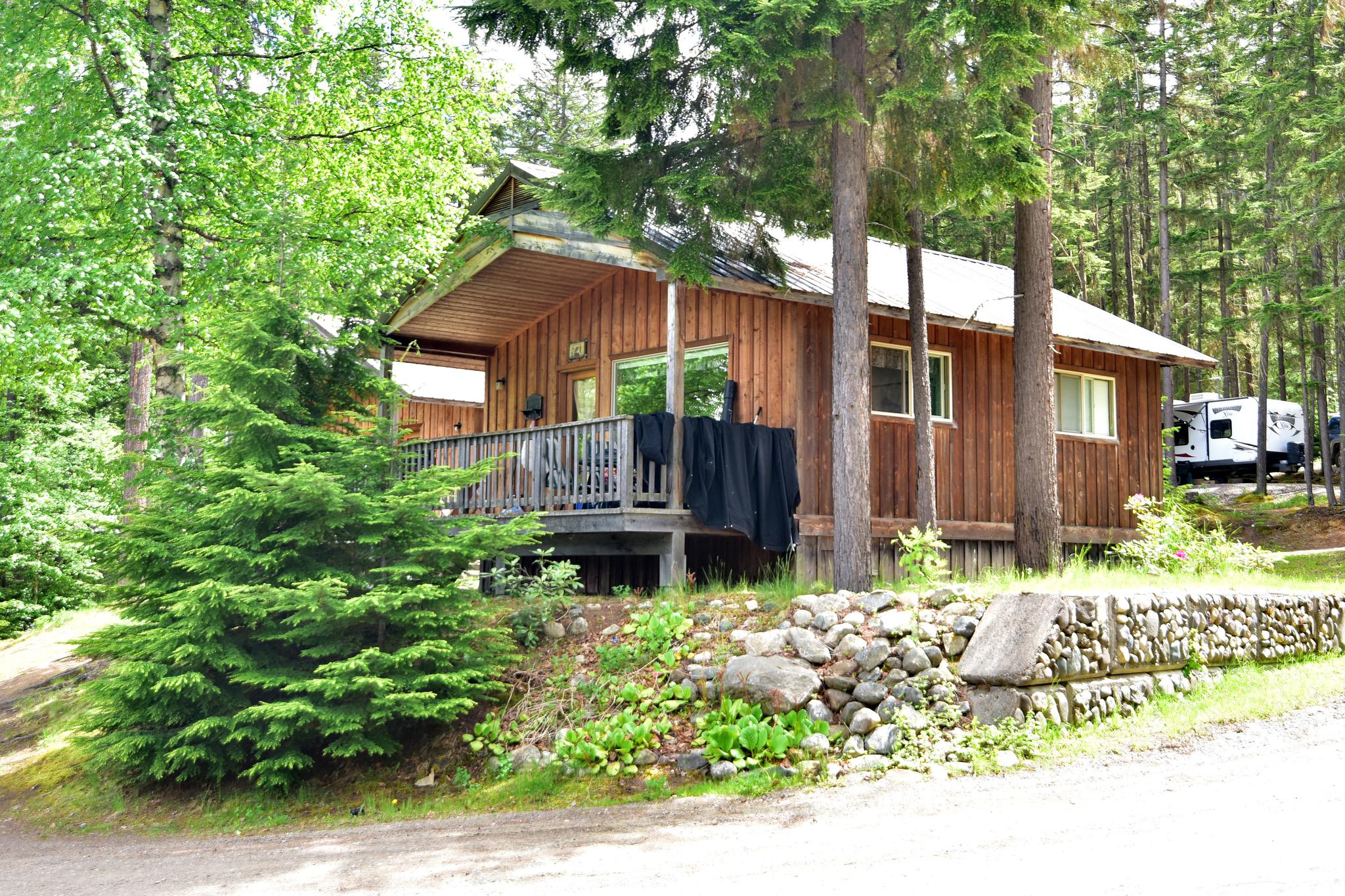 Elysia Resort, Quesnel Lake, 5667 Marshall Creek Road, Horsefly