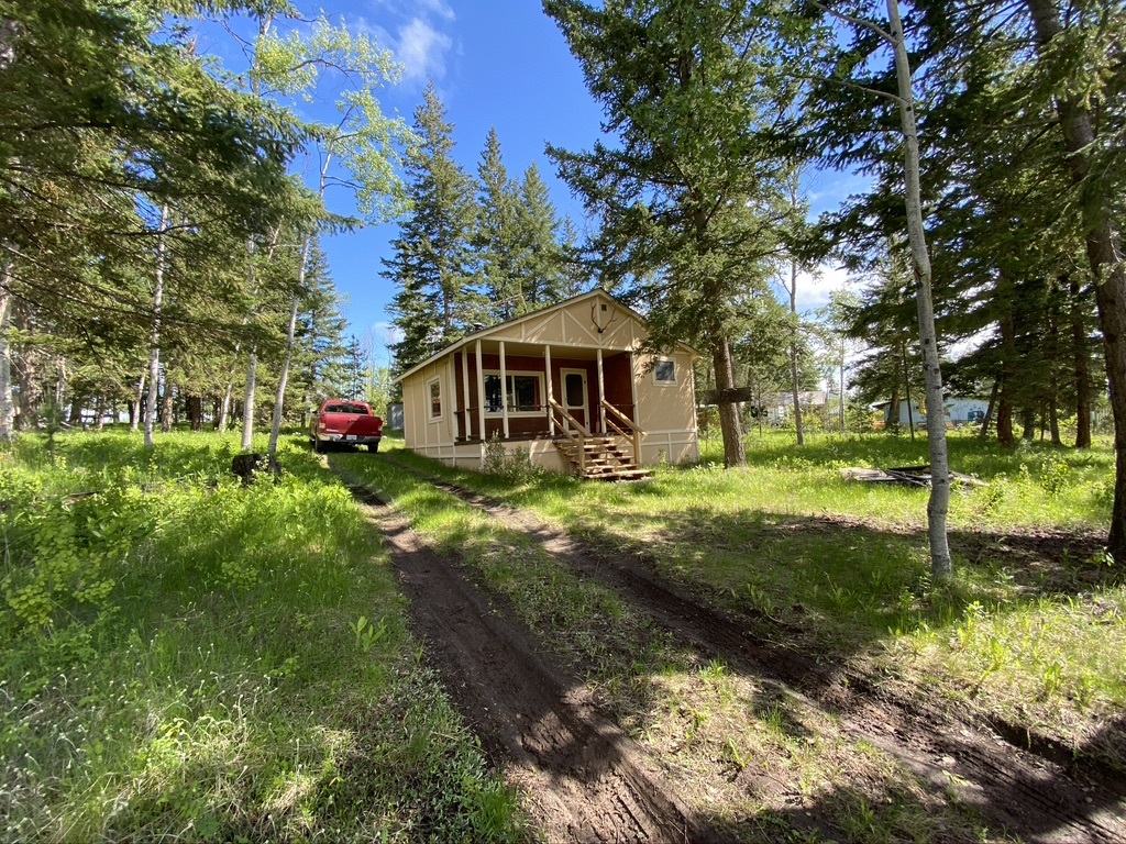 Affordable Green Lake Living Cabin on 0.69 acres in the South Cariboo