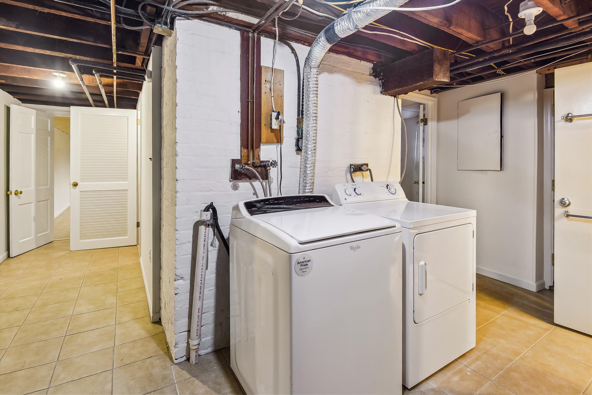 Lower Level - Laundry Room