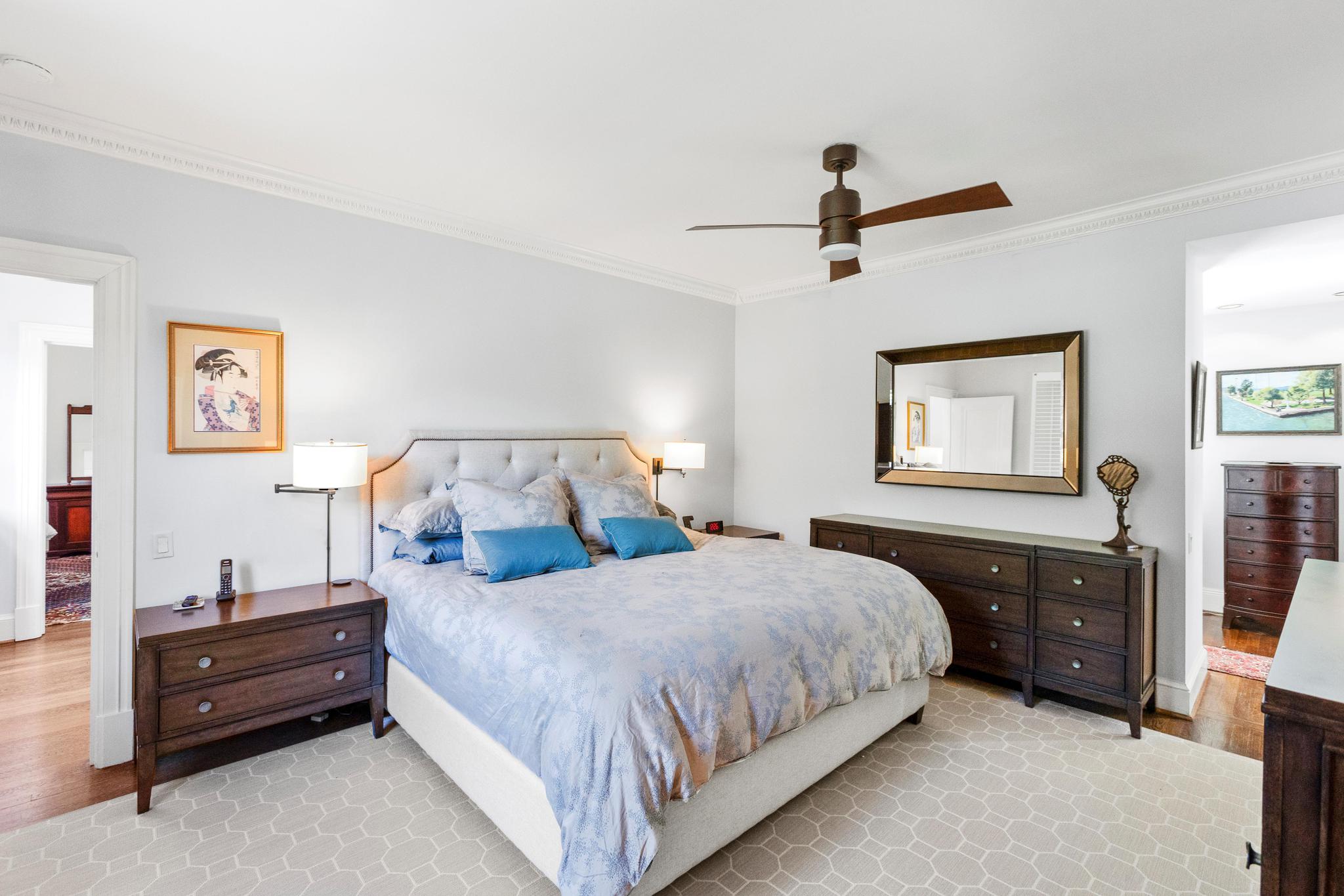 Main Level - Primary Bedroom