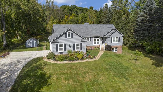 665 Rolling Acres Drive, MI 48462