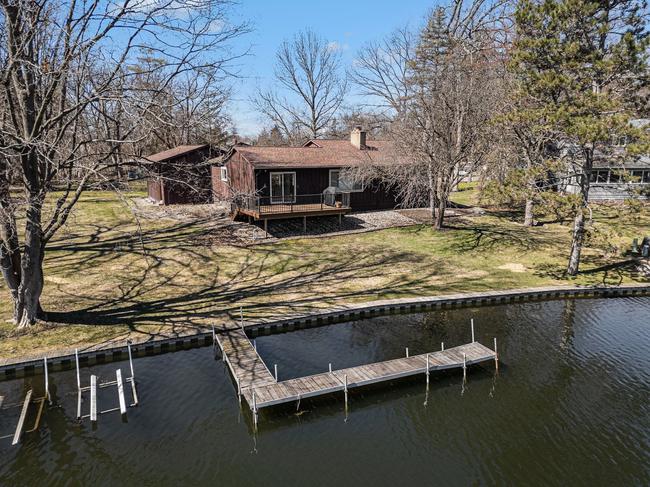 2911 Walmsley Circle Drive, MI 48360