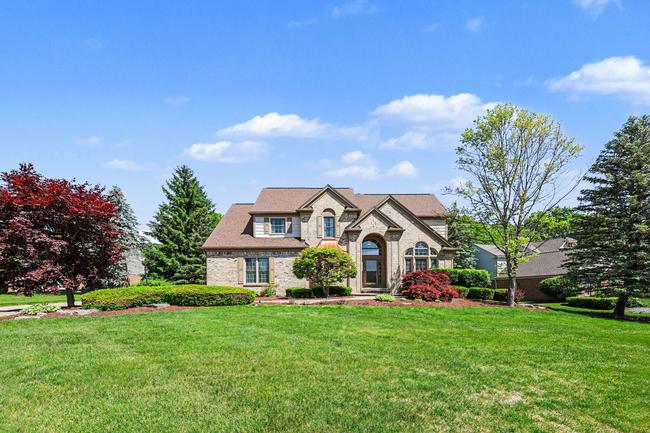 1432 Oakmont Court, MI 48362