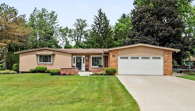2404 Browning Dr, MI 48360