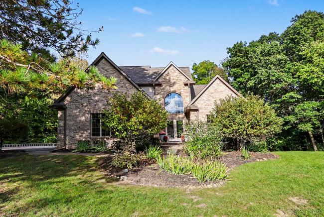90 Creekwood Drive, MI 48362