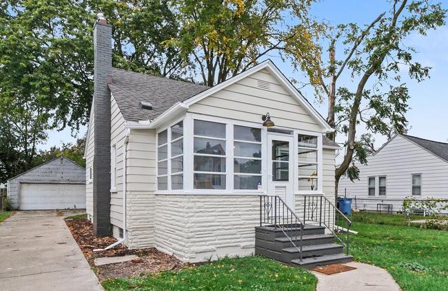 26585 Alger Boulevard, MI 48071