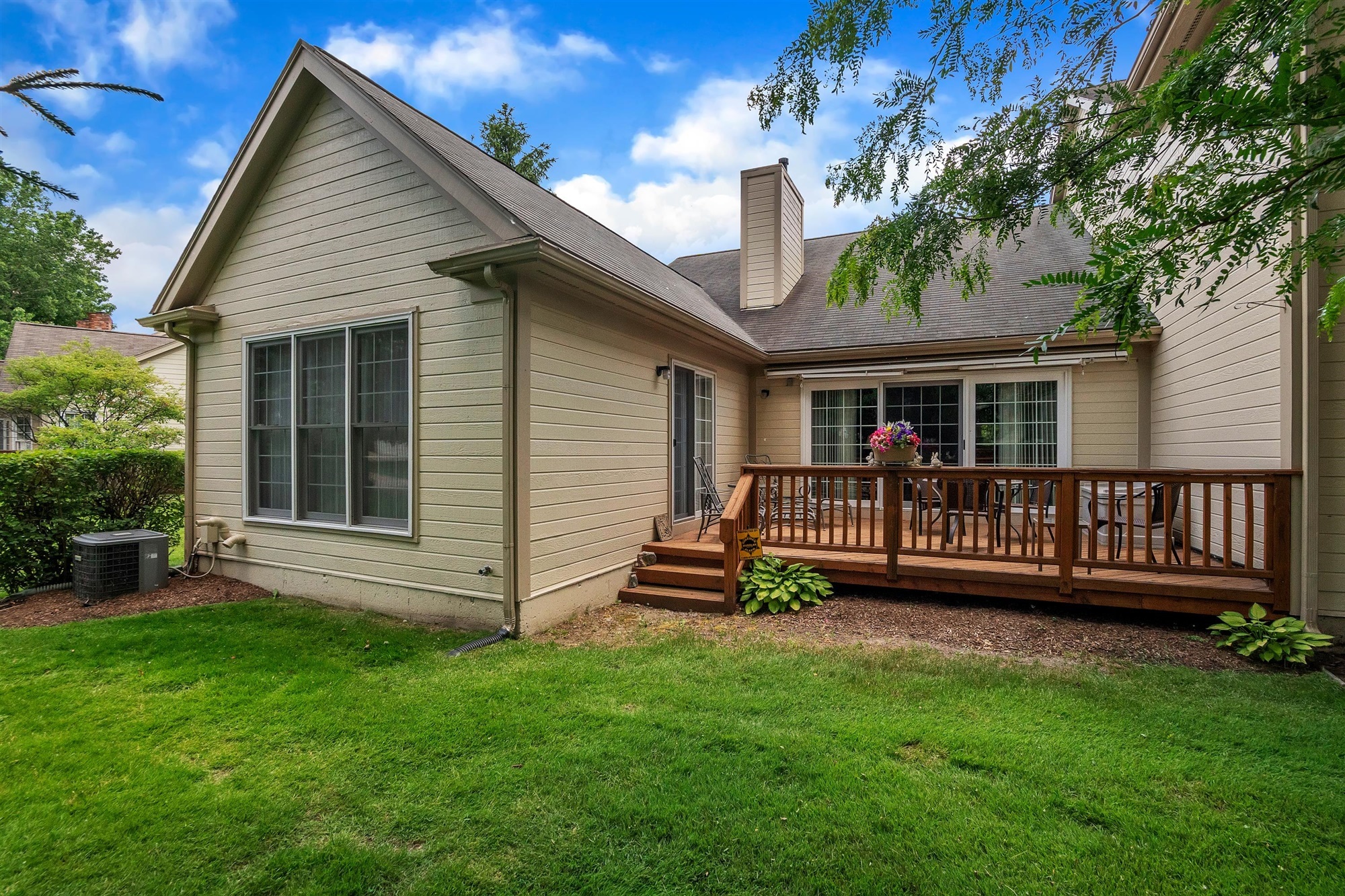 Country Club Village of Northville 39728 Village Run Drive 48168 RANCH