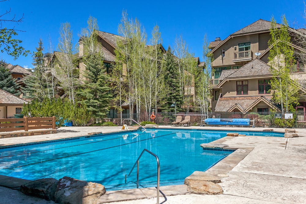 593 sawatch drive