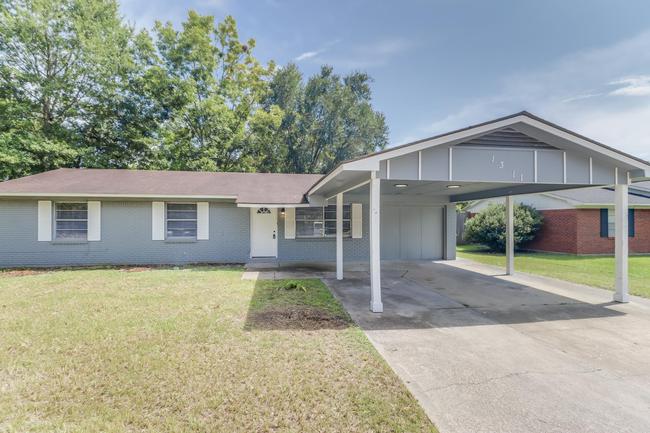 1311 Poplar Ave, MS 39507