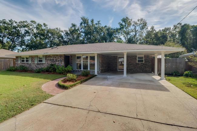 621 S. Forest Ave, MS 39560