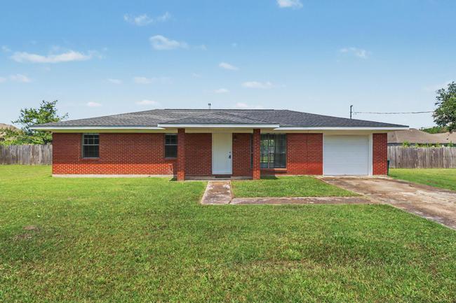837 Tee, MS 39532