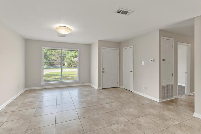 647 Michelle Dr, MS 39532