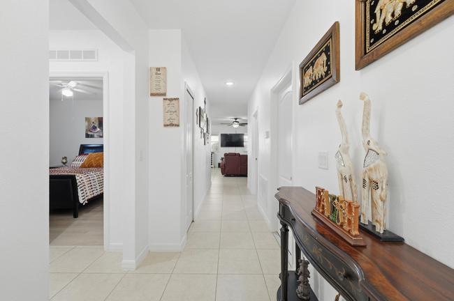 447 Pinecrest Loop, FL 33837