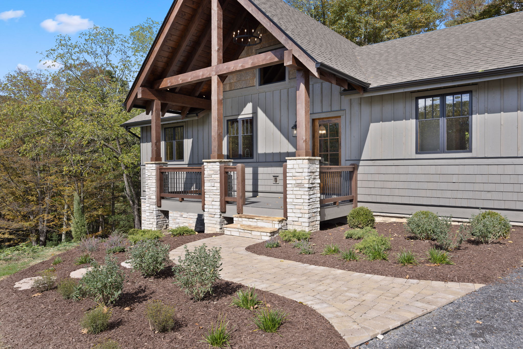 445 eaglewood trail