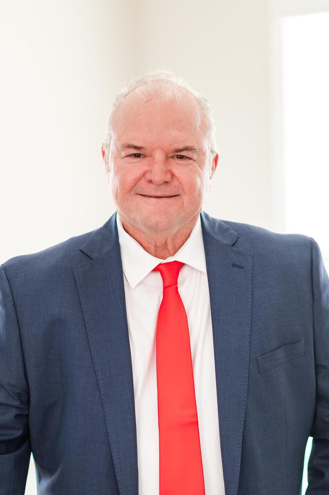 Photo of Tony Weaver