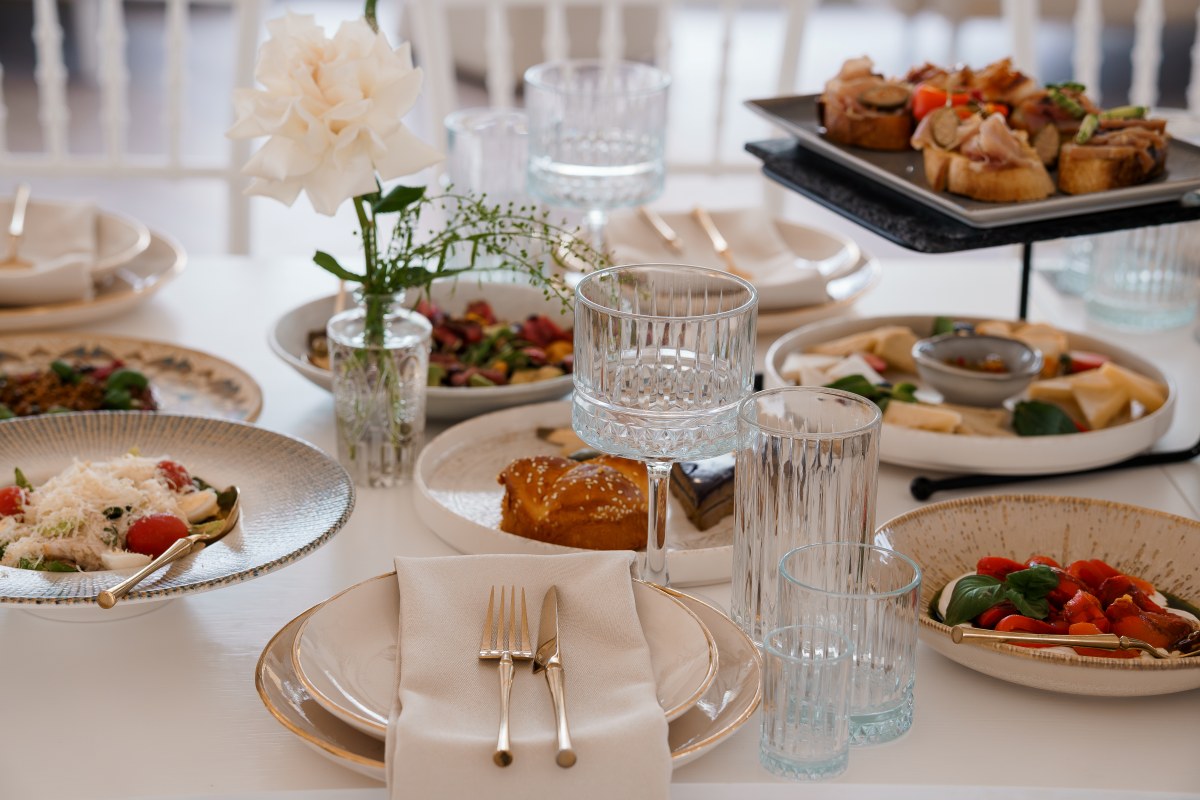 elegant brunch