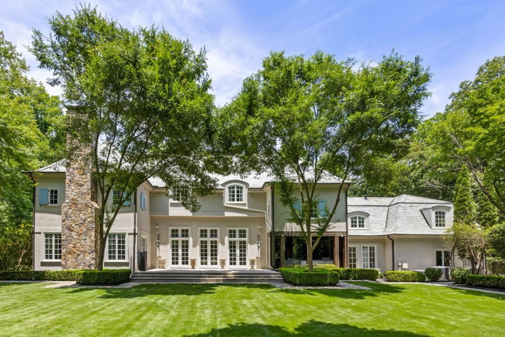 2485 W Wesley Road estate in Atlanta