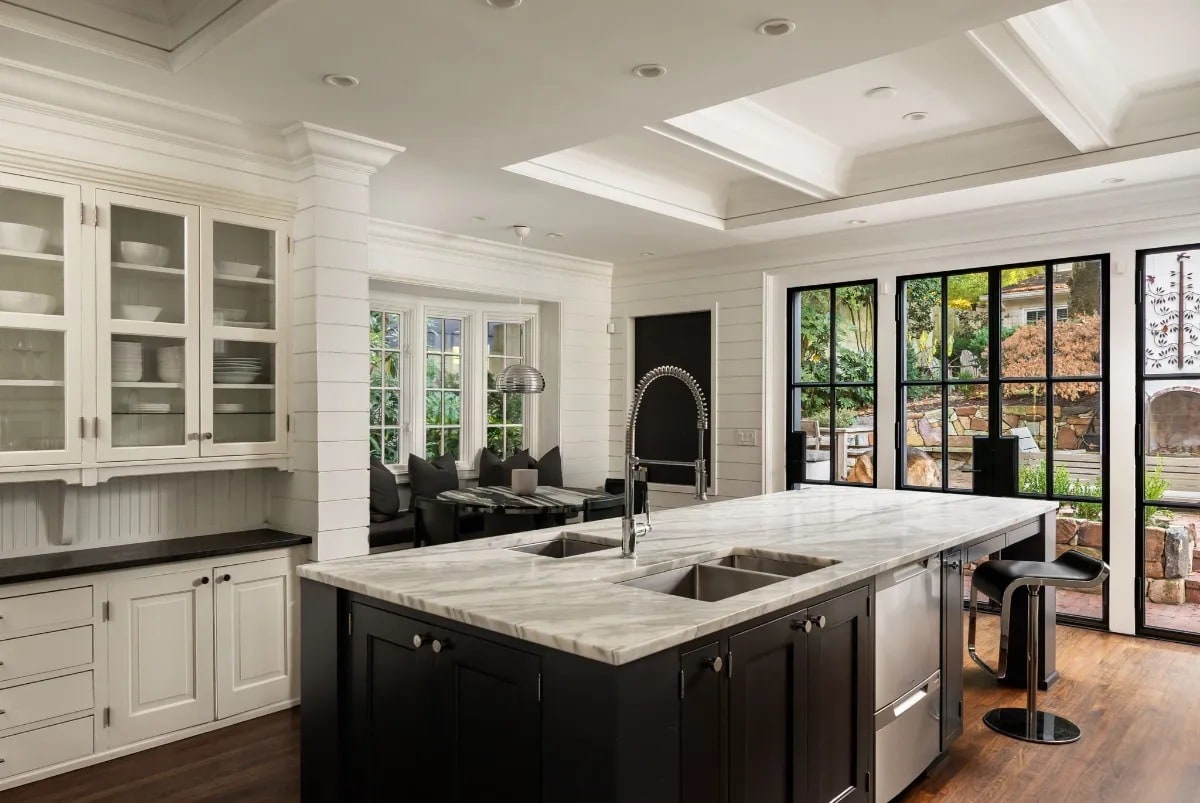 luxury home kitchen