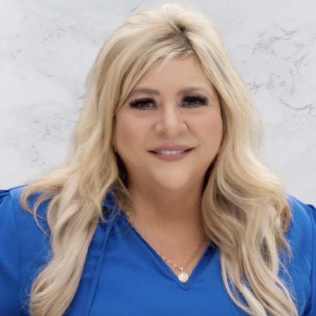 Meet the Wise Living Real Estate Team