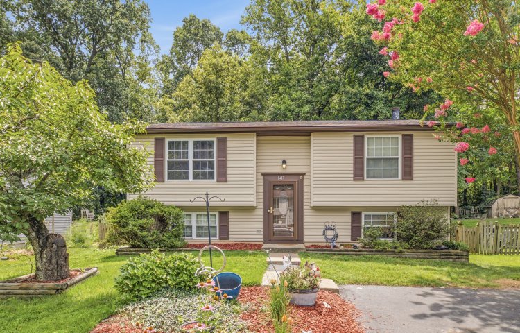 8417 Great Lake Lane<br> Springfield, VA 22153
