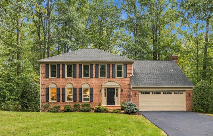 9900 Shady Cove<br> Fairfax Station, VA 22039