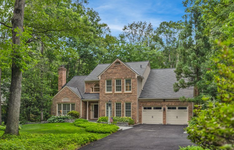 6811 Brimstone Lane<br>Fairfax Station, VA 22039