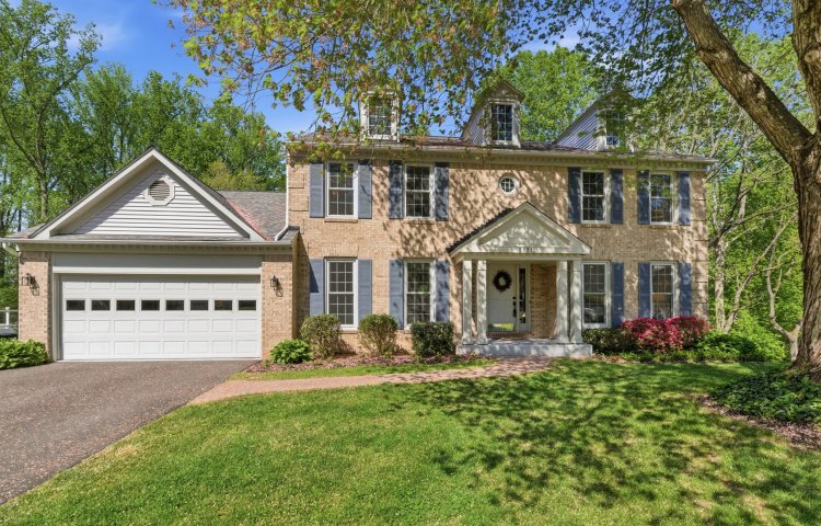 8101 Overlake Court<br>Fairfax Station, VA 22039