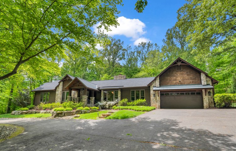 9920 Jaydee Blvd.<br> Fairfax Station, VA 22039