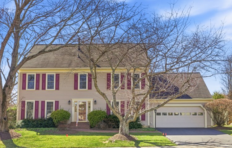 7239 Devereux Court<br>Alexandria, VA 22315