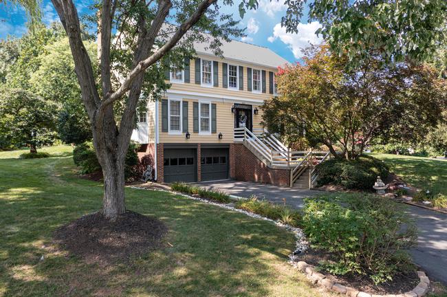 9849 South Park Circle, VA 22039